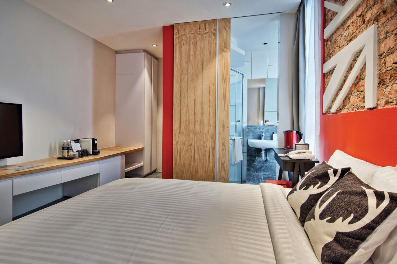 Timez Hotel Melaka Екстер'єр фото
