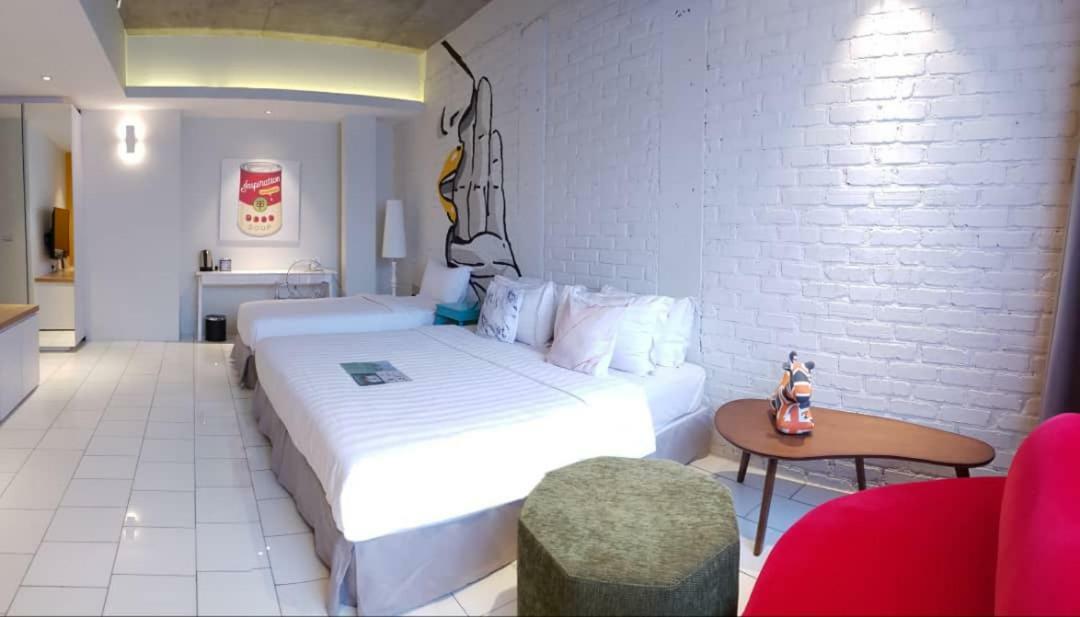 Timez Hotel Melaka Екстер'єр фото